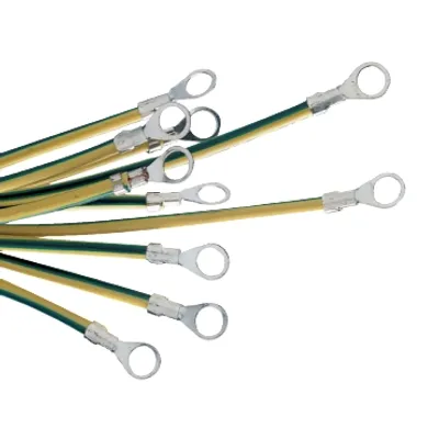 Schneider Electric NSYEL226D6 – Earth leads section 6mmÂ², length 220mm, eyelet hole 6,4mm. Packaging unit: 10.