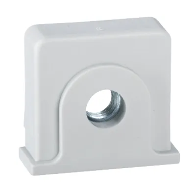 Schneider Electric NSYTCSM6PLM – Plastic nut and M6 screw placed in the notches of PLM for DIN rail