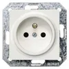 Siemens 5UB1918 – DELTA i-system, titanium white, socket outlet 10/16A 250 V, with grounding pin — photo 1 of 3