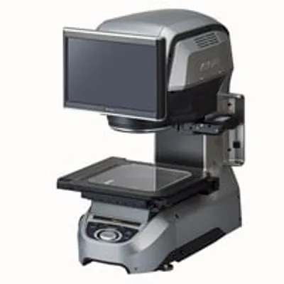 Keyence IM-8020 – 200 mm square stage Model incorporating programmable ring-illumination/light probe unit. Keyence IM-8020 – 200 mm square stage Model incorporating programmable ring-illumination/light probe unit.