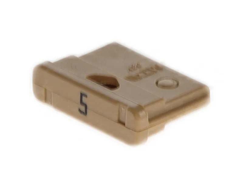 Blade-type fuse insert 5A — photo 3 of 9