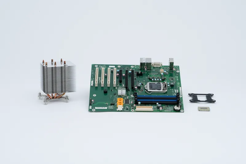 MB FTS D3076-K + CPU Core i5 + heat sink — photo 2 of 3